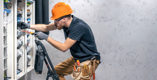 Best Emergency Electrical Repair  in Suncoast Estates, FL
